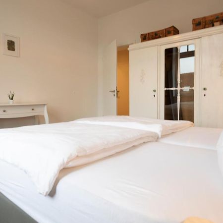 Jaybnb - Apartment Direkt Am Hafen Mit Terrasse Und Uhd Tv Дортмунд Екстериор снимка